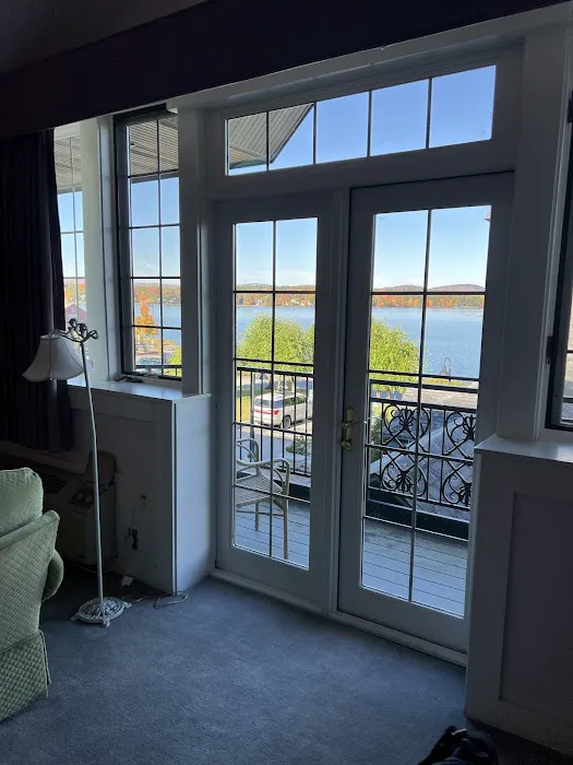 Lake Opechee Inn and Spa 4