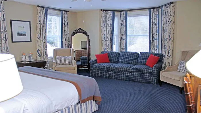 Omni Bretton Arms Inn at Mount Washington 5