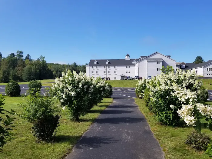 Cabot Inn & Suites 4