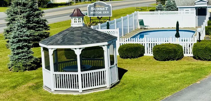 Sunset Motor Inn 5
