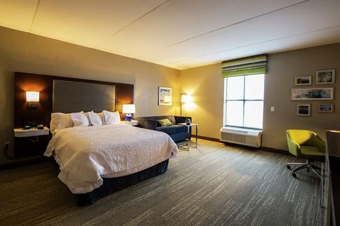 Hampton Inn & Suites Foxborough/Mansfield 4