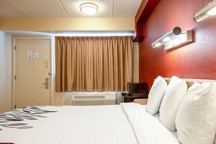 Red Roof Inn Boston - Southborough/Worcester 4