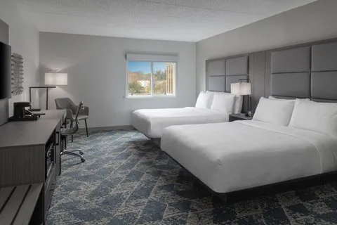 Fairfield Inn & Suites Framingham 4