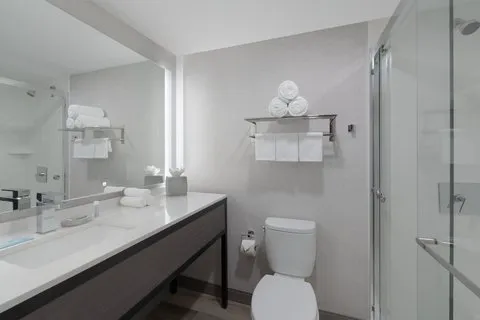 Fairfield Inn & Suites Framingham 4