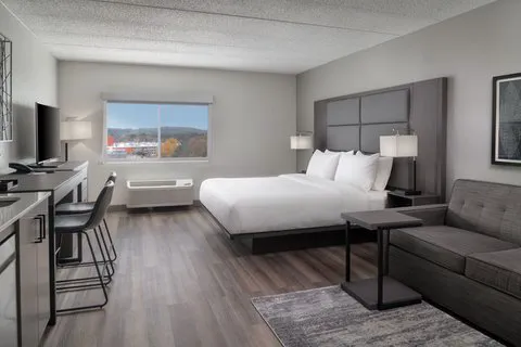 TownePlace Suites Framingham 4