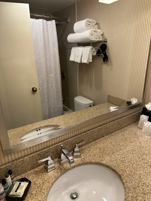 Sheraton Framingham Hotel & Conference Center 4