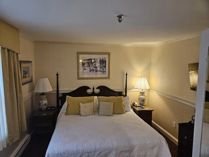 America's Cup Inn 4