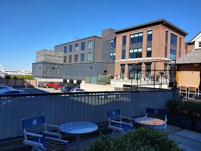 Newport Bay Club & Hotel 4