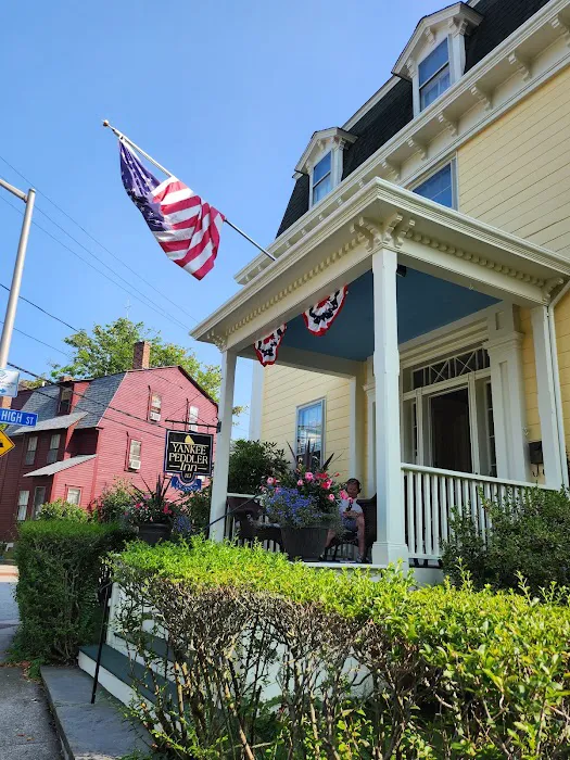 Yankee Peddler Inn 4