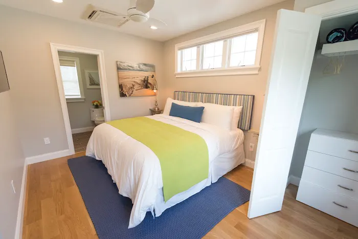 East Island Reserve Hotel 4
