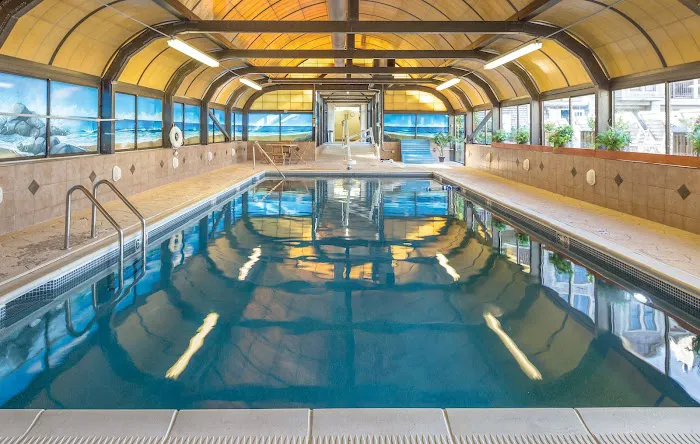 Club Wyndham Newport Onshore 4