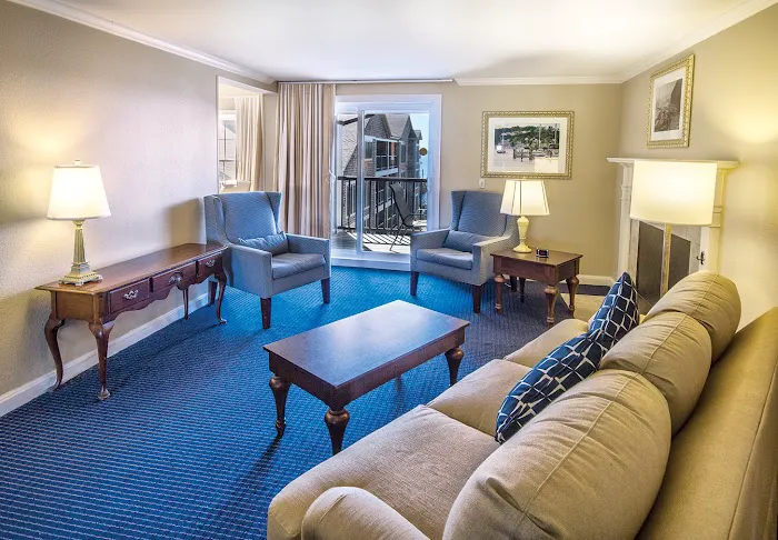 Club Wyndham Newport Onshore 4