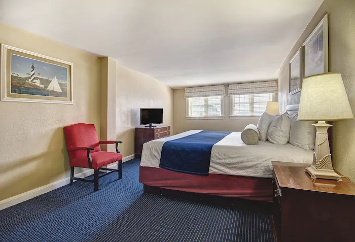 Club Wyndham Newport Onshore 4