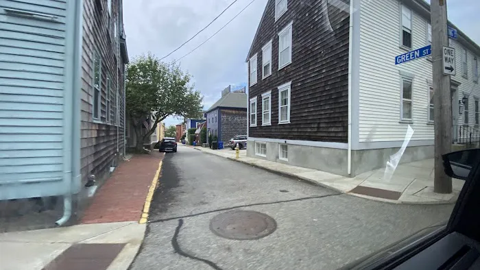 Howland House Inn 4