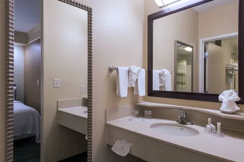 SpringHill Suites Devens Common Center 5