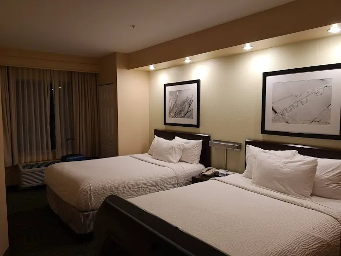 SpringHill Suites Devens Common Center 5