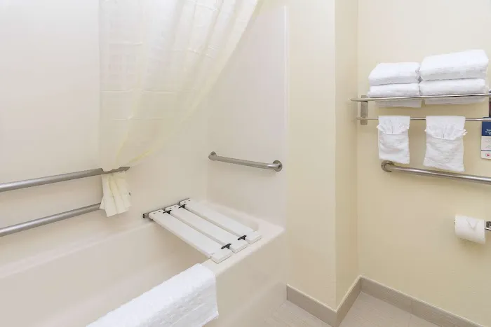 Best Western Concord Inn & Suites 4