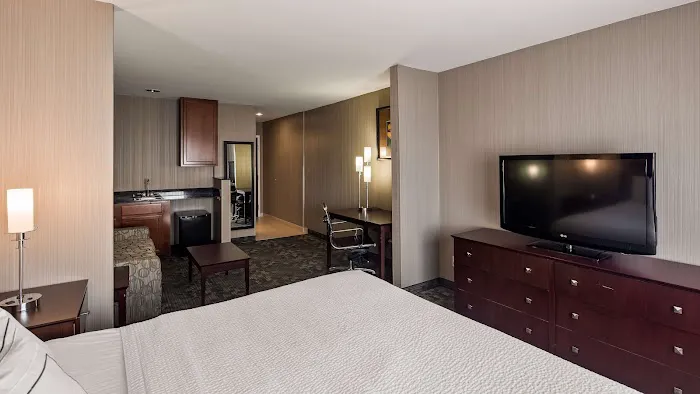 Best Western Concord Inn & Suites 4