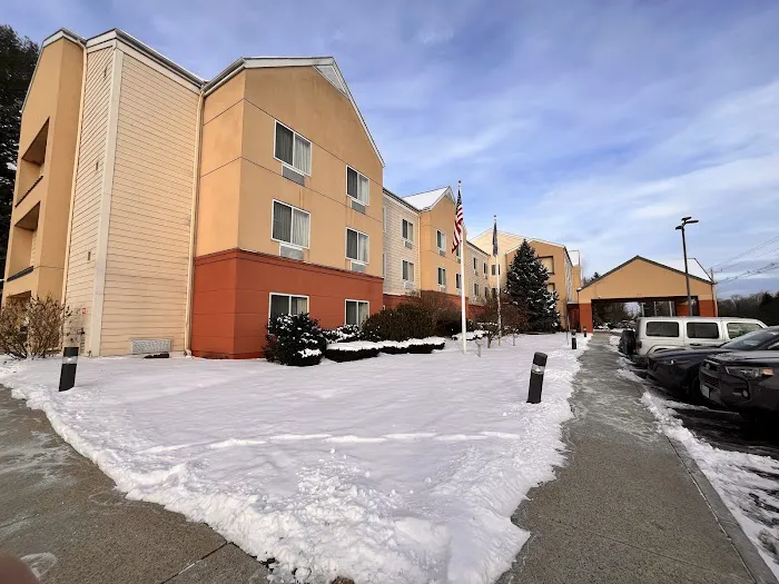 Fairfield Inn Concord 4