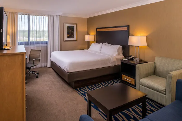 Holiday Inn Concord Downtown, an IHG Hotel 4