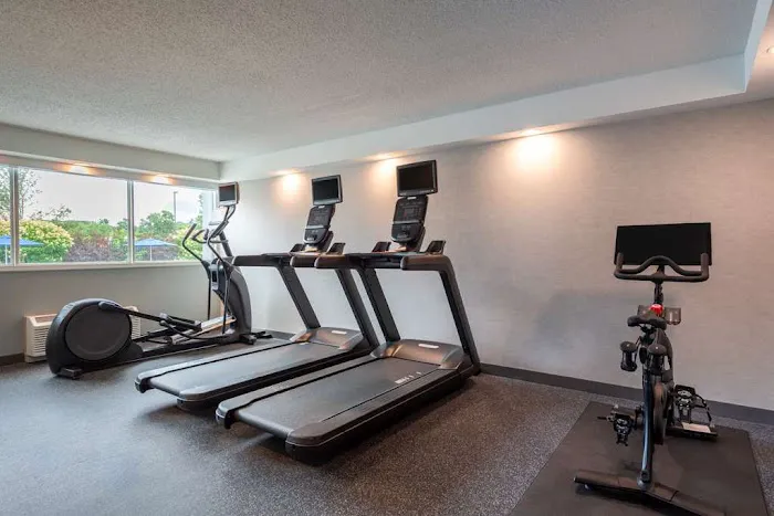 Hampton Inn Manchester Downtown 5