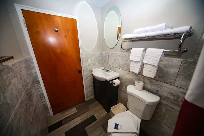 Relax Inn - Bradford 4