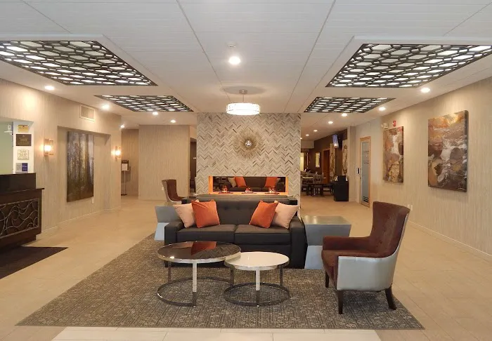 Best Western Plus Bradford Inn 4