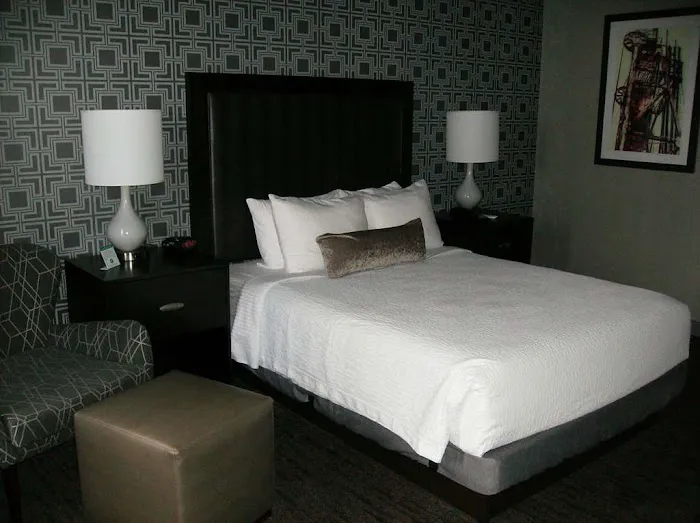 Best Western Plus Bradford Inn 4