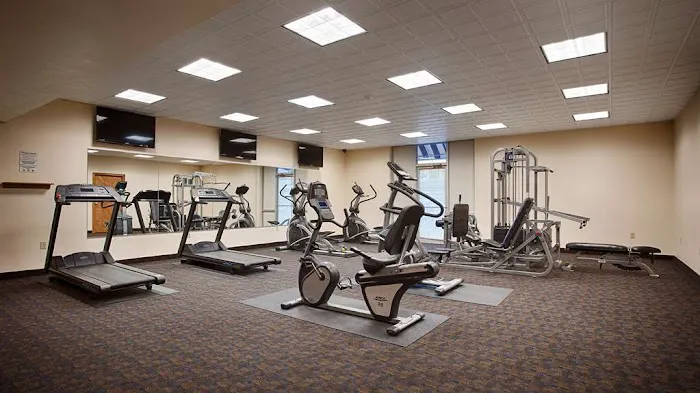 Best Western Plus Bradford Inn 4