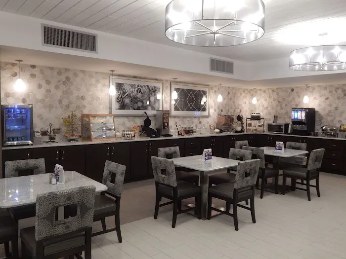Best Western Plus Bradford Inn 4