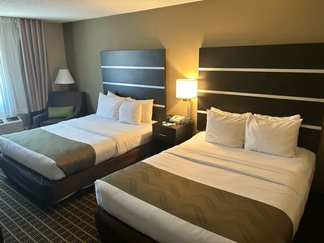 Quality Inn & Suites 4