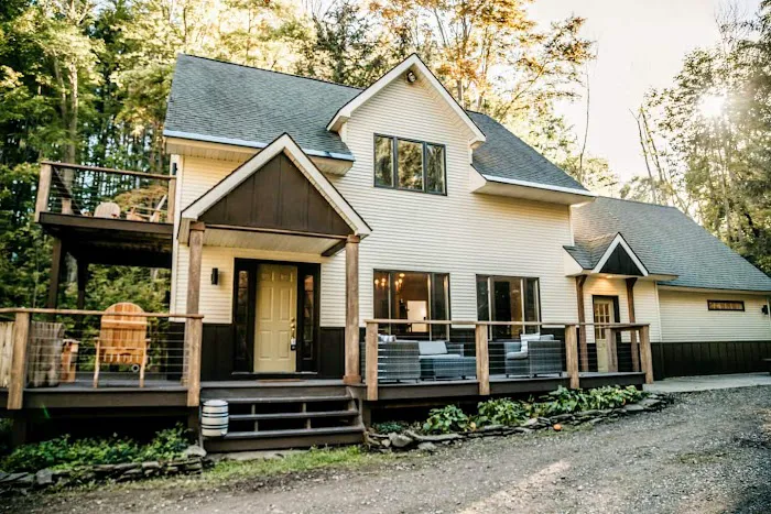 A Creekside Haven 4