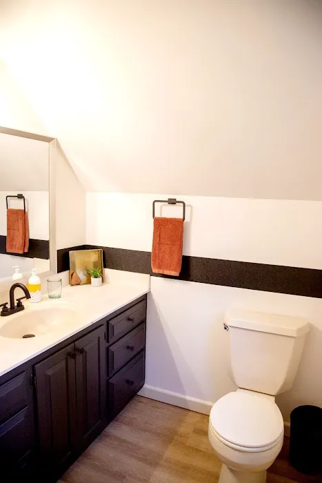 A Creekside Haven 4