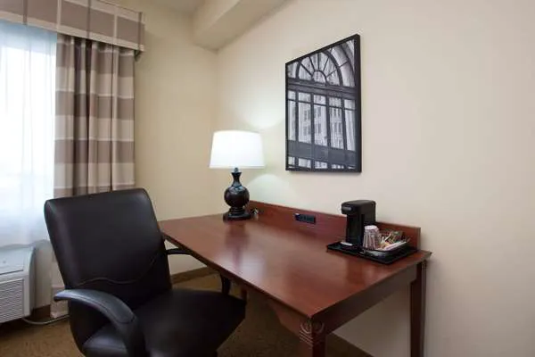 Country Inn & Suites by Radisson, Buffalo South I-90, NY 4