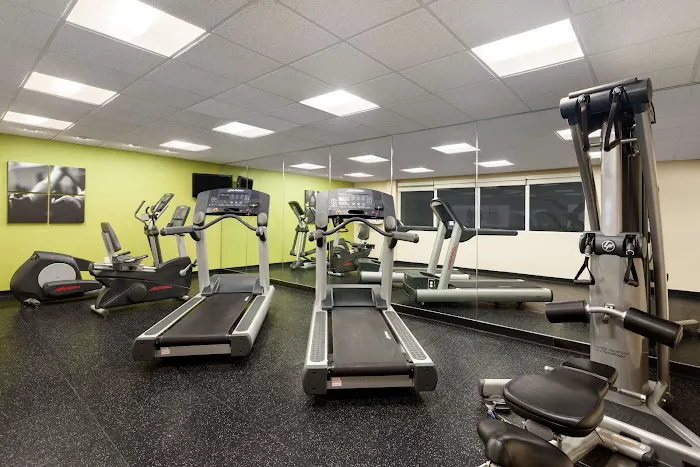 Country Inn & Suites by Radisson, Buffalo South I-90, NY 4