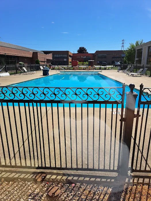 Best Western Galleria Inn & Suites 4