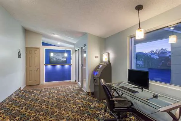 Super 8 by Wyndham Hamburg 4