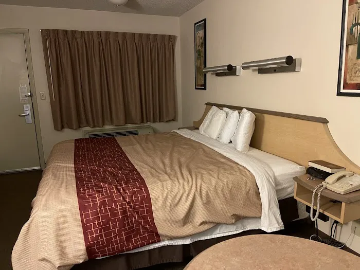 Red Roof Inn Buffalo – Hamburg/ I-90 4
