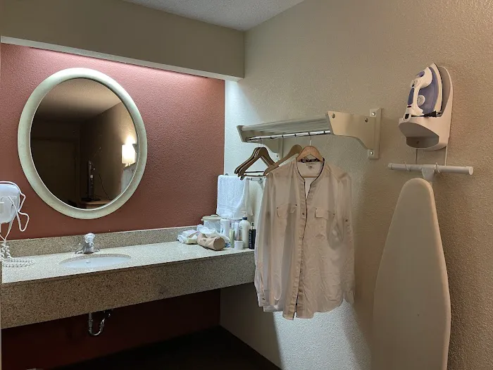 Red Roof Inn Buffalo – Hamburg/ I-90 4