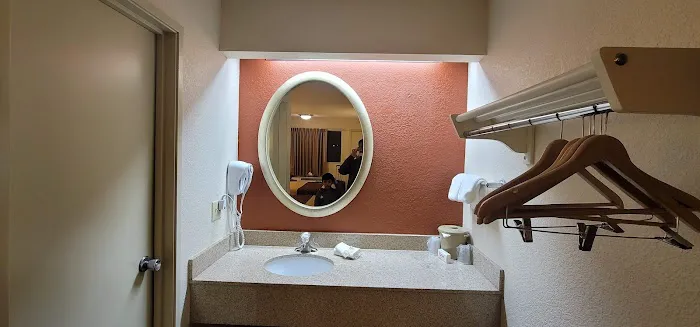 Red Roof Inn Buffalo – Hamburg/ I-90 4