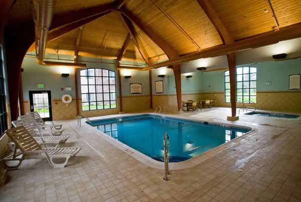 Hawthorn Suites by Wyndham Williamsville Buffalo Airport 4
