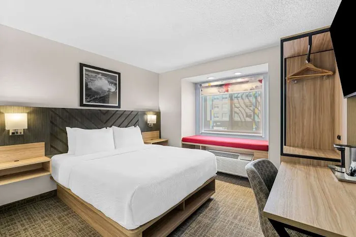 Best Western Buffalo Inn & Suites 4