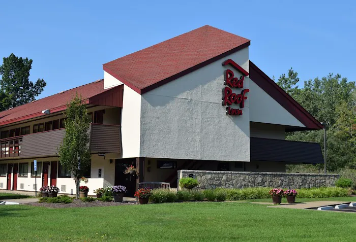 Red Roof Inn Buffalo - Niagara Airport 4