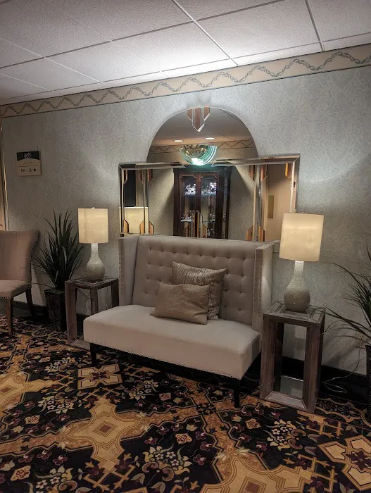 Salvatore's Garden Place Hotel 5