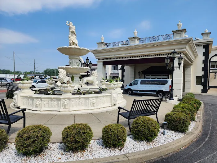 Salvatore's Garden Place Hotel 5