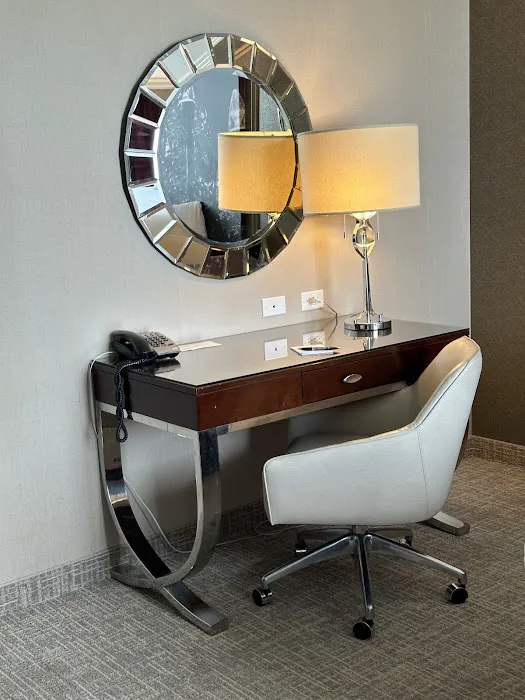 The Delavan Hotel 4