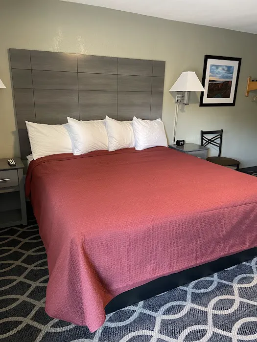 The Springwater Inn 4