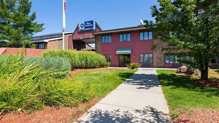 Best Western University Inn 4