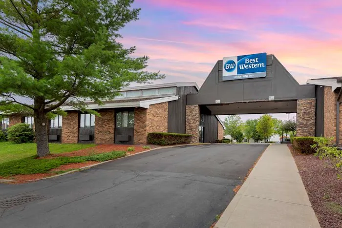 Best Western University Inn 4