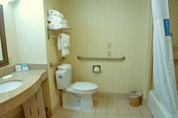 Hampton Inn Ithaca 4